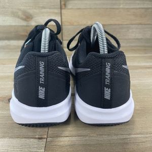 nike mens running shoes wide width